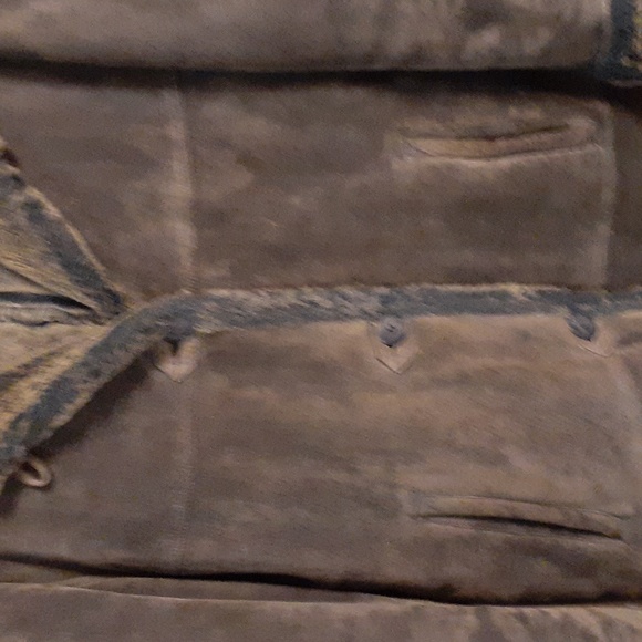 Dennis basso sueded leather coat size small but will fit up to a large - Picture 3 of 3